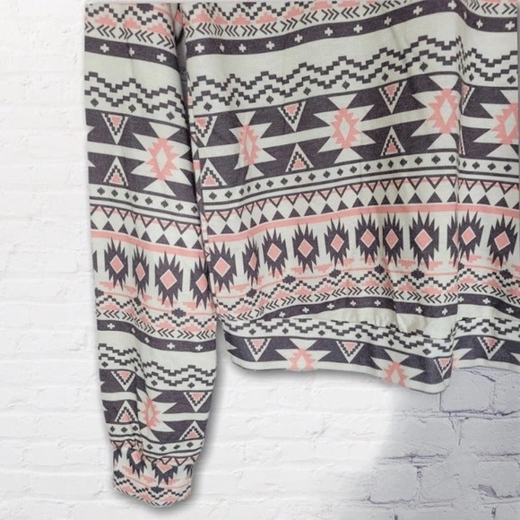 Chin Up Top Women NAMASTE Graphic - Picture 4 of 5